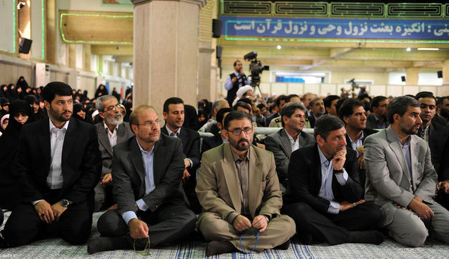 ديدار مسئولان نظام، سفيران و نمايندگان كشورهای اسلامی بمناسبت عید مبعث با مقام معظم رهبری
