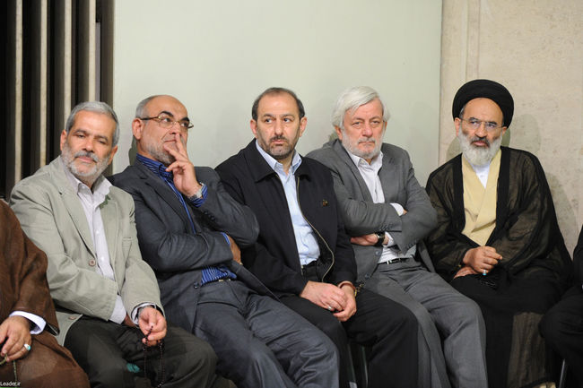 ديدار مسئولان نظام، سفيران و نمايندگان كشورهای اسلامی بمناسبت عید مبعث با مقام معظم رهبری
