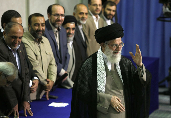  شرکت رهبر انقلاب اسلامی در یازدهمین دوره انتخابات ریاست جمهوری و چهارمین دوره شورای شهر روستا