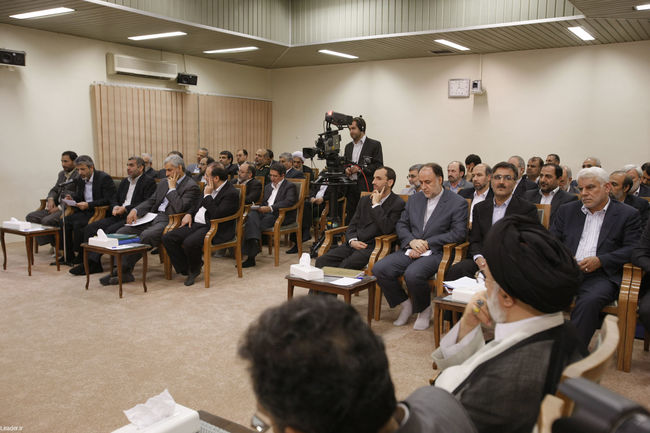 دیدار احمدی نژاد و اعضای هیئت دولت با مقام معظم رهبری