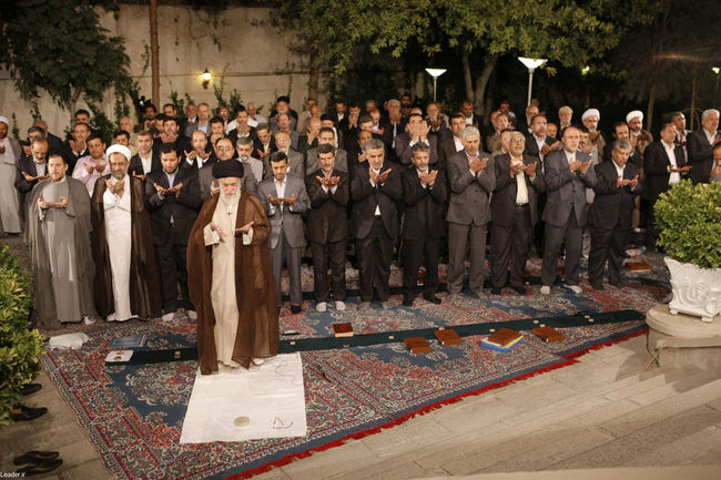 دیدار احمدی نژاد و اعضای هیئت دولت با مقام معظم رهبری