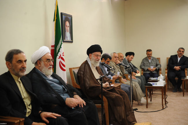 دیدار احمدی نژاد و اعضای هیئت دولت با مقام معظم رهبری