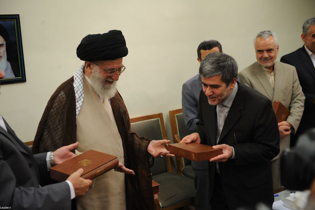 دیدار احمدی نژاد و اعضای هیئت دولت با مقام معظم رهبری