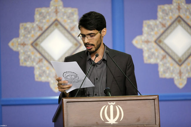 دیدار مقام معظم رهبری با دانشجویان