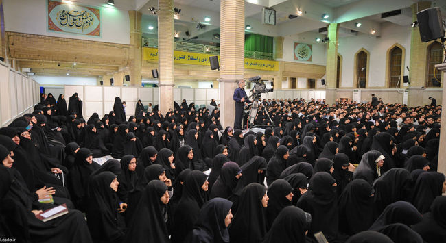 دیدار مقام معظم رهبری با دانشجویان
