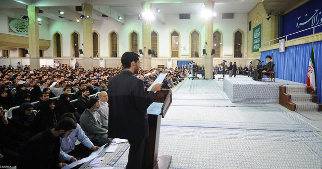 دیدار مقام معظم رهبری با دانشجویان