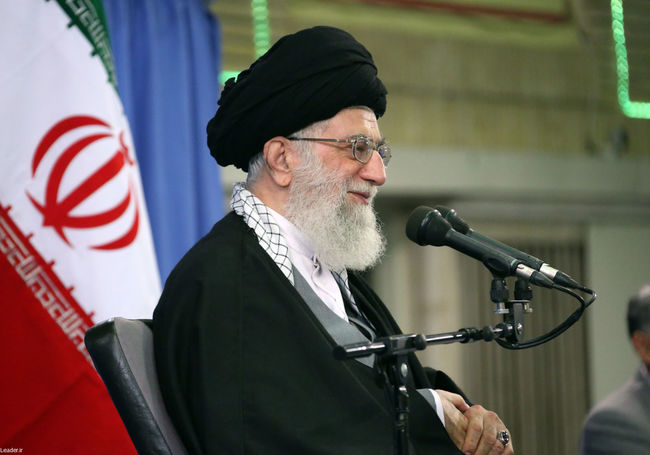 دیدار شاعران و مداحان اهل بیت عصمت و طهارت در روز ولادت حضرت زهرا(س)