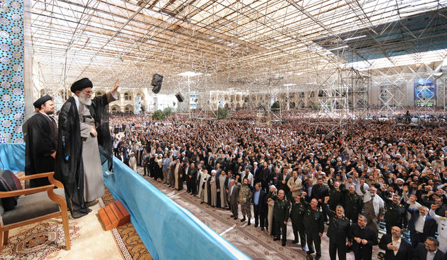رهبر معظم انقلاب در اجتماع عظیم مردم در سالگرد رحلت امام خمینی(ره)
