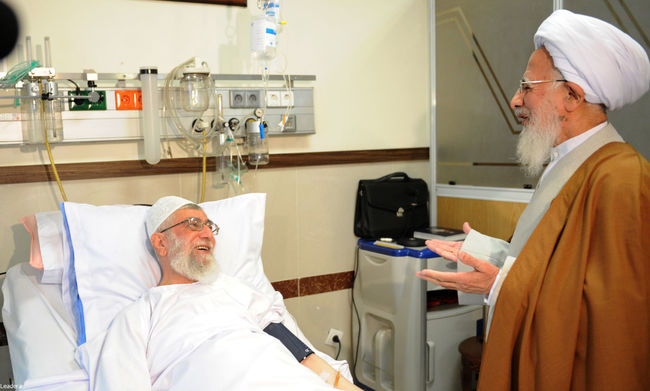عیادت آیت الله جوادی آملی از رهبر معظم انقلاب