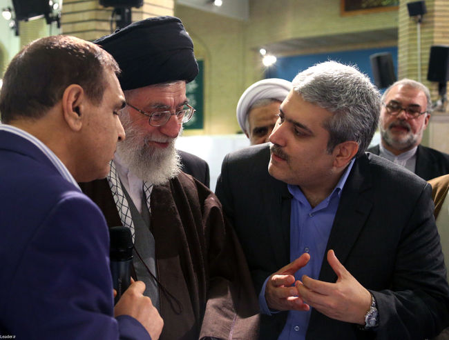 بازدیدرهبر انقلاب از نمایشگاه دستاوردهای فناوری نانو