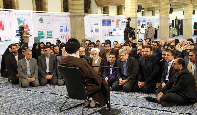بازدیدرهبر انقلاب از نمایشگاه دستاوردهای فناوری نانو