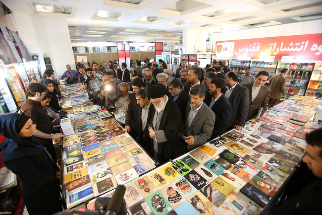 بازدید از بیست و هشتمین نمایشگاه بین المللی کتاب تهران