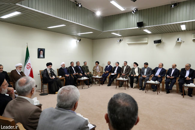 Cumhurbaşkanı ve bakanlar kurulunun İslam İnkılâbı Rehberi tarafından kabulü