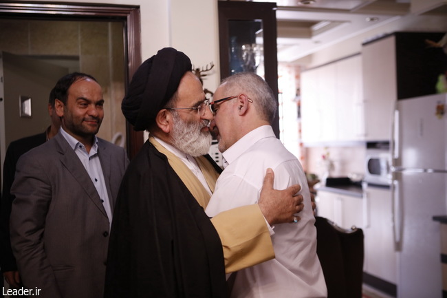 حجت الاسلام والمسلمین تقوی نماینده اعزامی رهبر انقلاب برای تجلیل از جانبازان حجت الاسلام والمسلمین تقوی نماینده اعزامی رهبر انقلاب برای تجلیل از جانبازان
