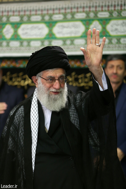 إقامة آخر ليلة من مراسم العزاء الحسيني بمشاركة قائد الثورة الإسلامية المعظم