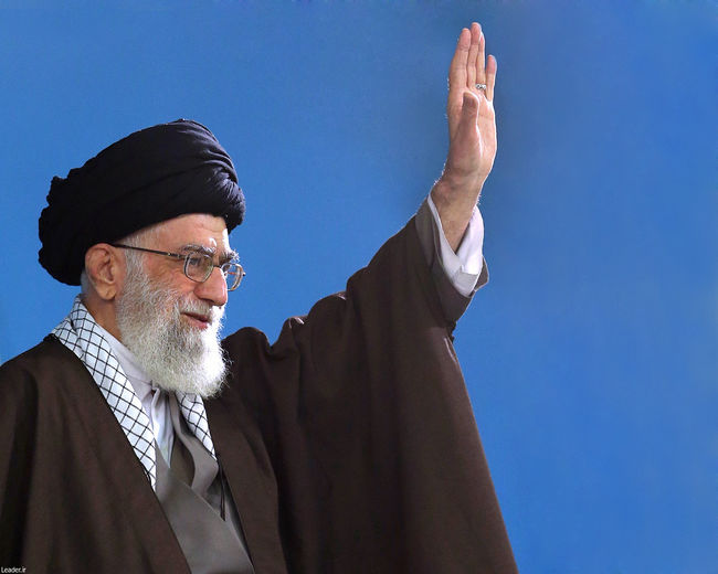 مجموعة صور قائد الثورة الإسلامية المعظم