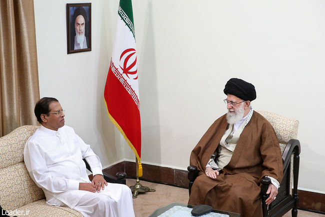 Ayatollah Khamanei receives Sri Lanka's President Maithripala Sirisena