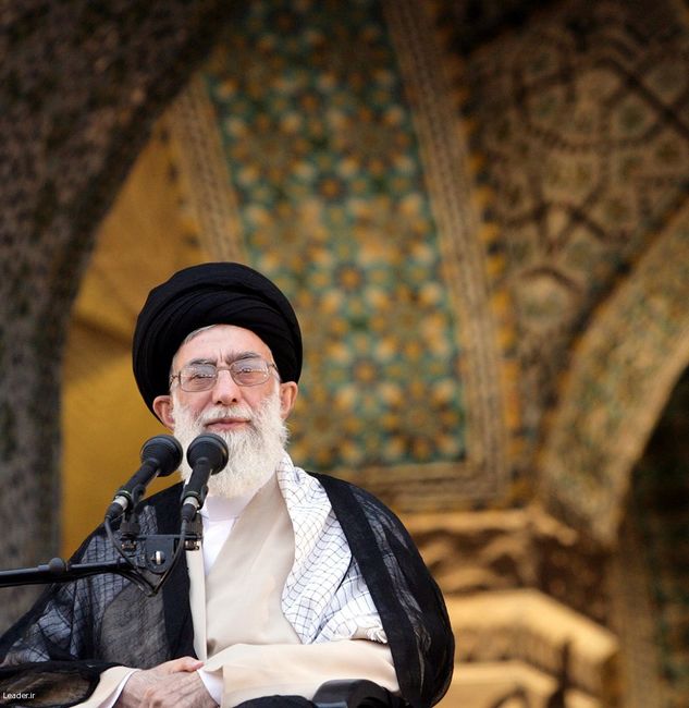 دیدار هزاران نفر از علما و طلاب استان فارس