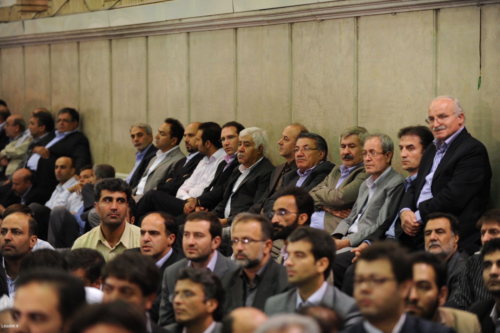 گزارش تصویری دریزدفردا "دیدار کارآفرینان با مقام معظم رهبریرمضان 1389