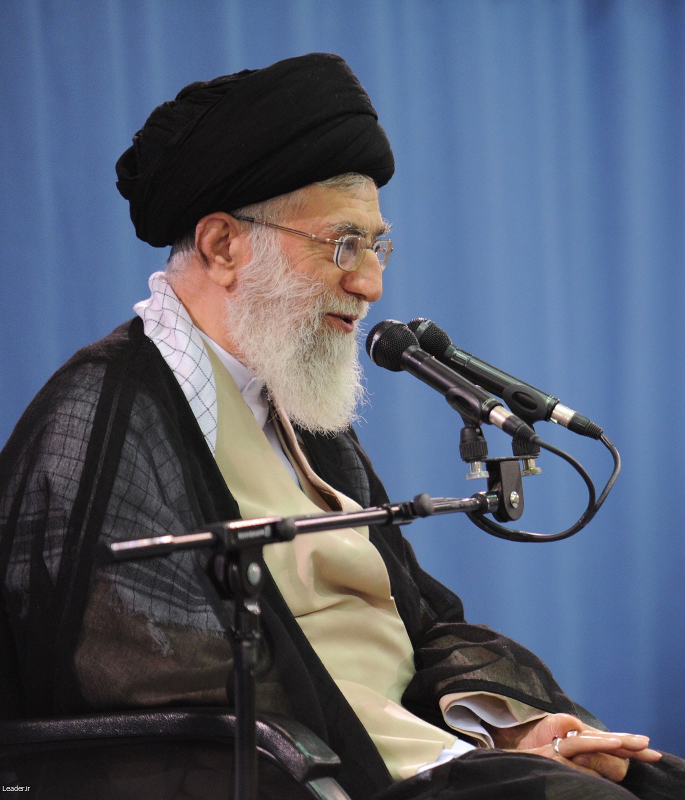 گزارش تصویری دریزدفردا "دیدار کارآفرینان با مقام معظم رهبریرمضان 1389