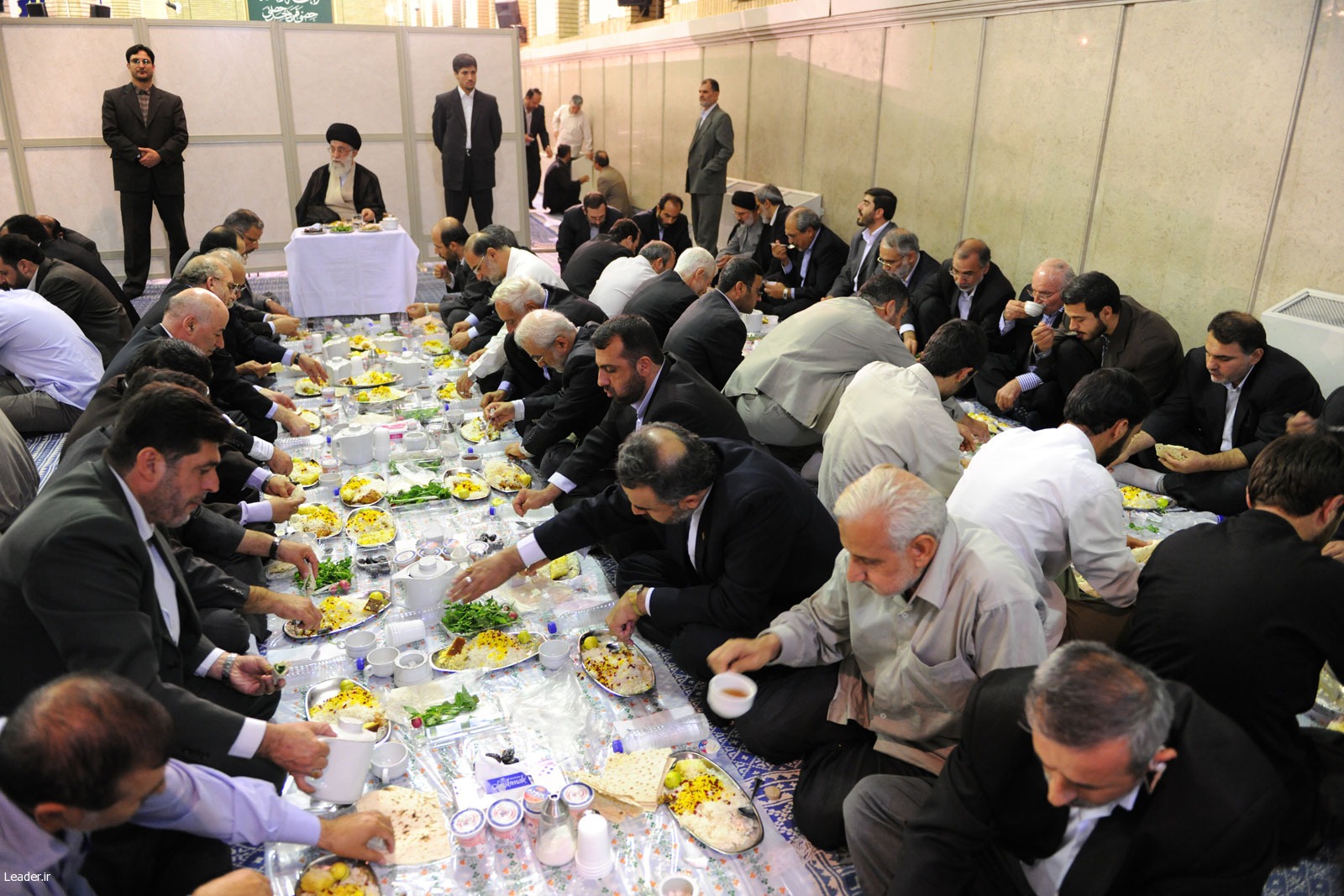 گزارش تصویری دریزدفردا "دیدار کارآفرینان با مقام معظم رهبریرمضان 1389