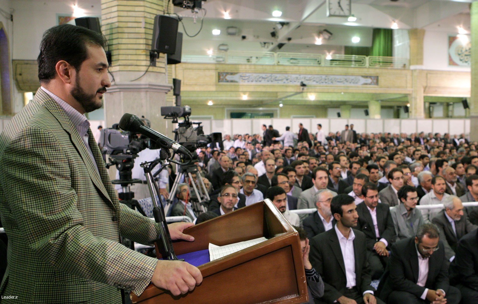 گزارش تصویری دریزدفردا "دیدار کارآفرینان با مقام معظم رهبریرمضان 1389