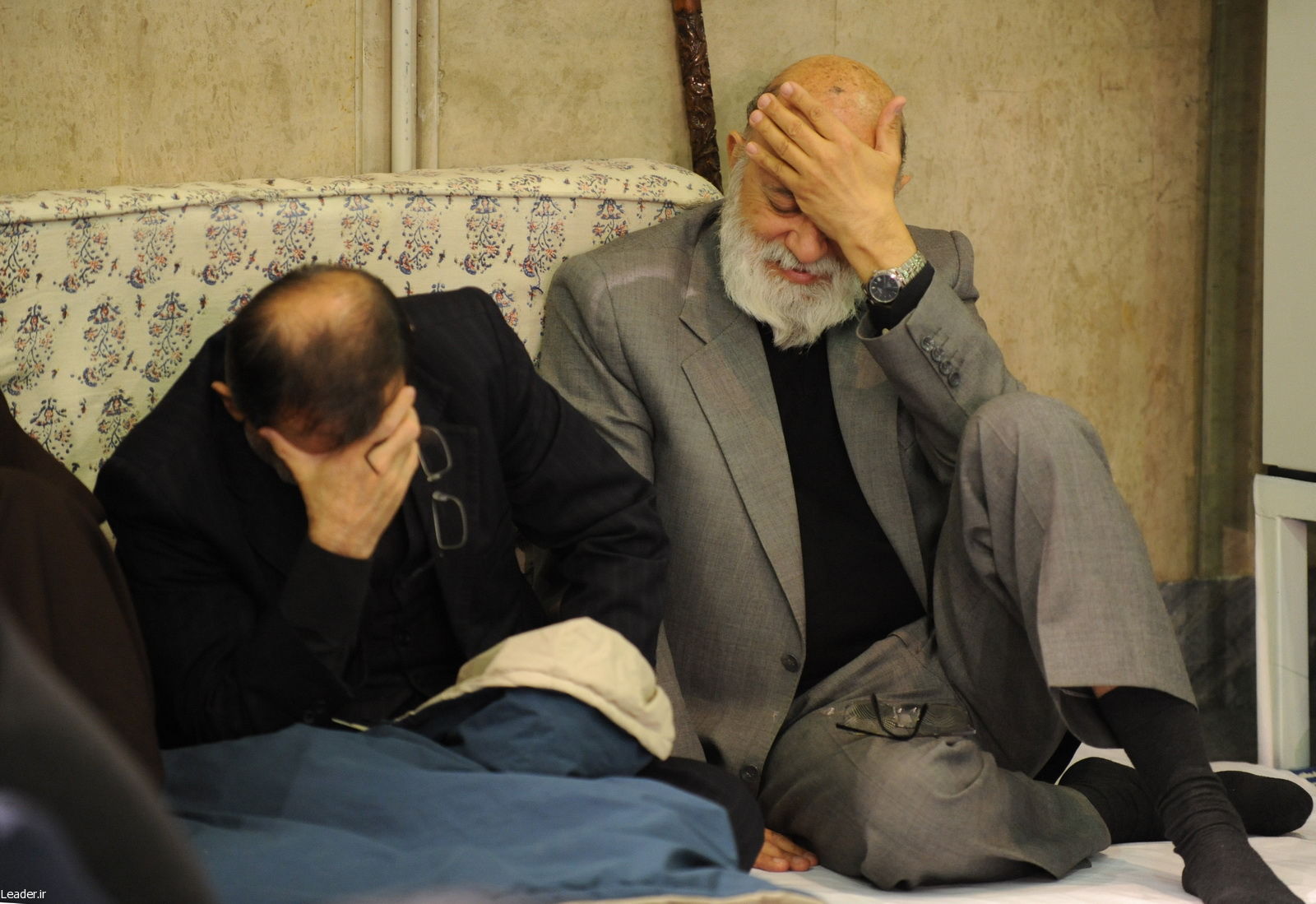 دومین شب از مراسم عزاداری اباعبدالله الحسین(ع) در حسینیه امام خمینی (ره) با حضور آیت الله خامنه ای رهبر معظم انقلاب اسلامی+گزارش تصویری دومین شب از مراسم عزاداری اباعبدالله الحسین(ع) در حسینیه امام خمینی (ره) با حضور آیت الله خامنه ای رهبر معظم انقلاب اسلامی+گزارش تصویری