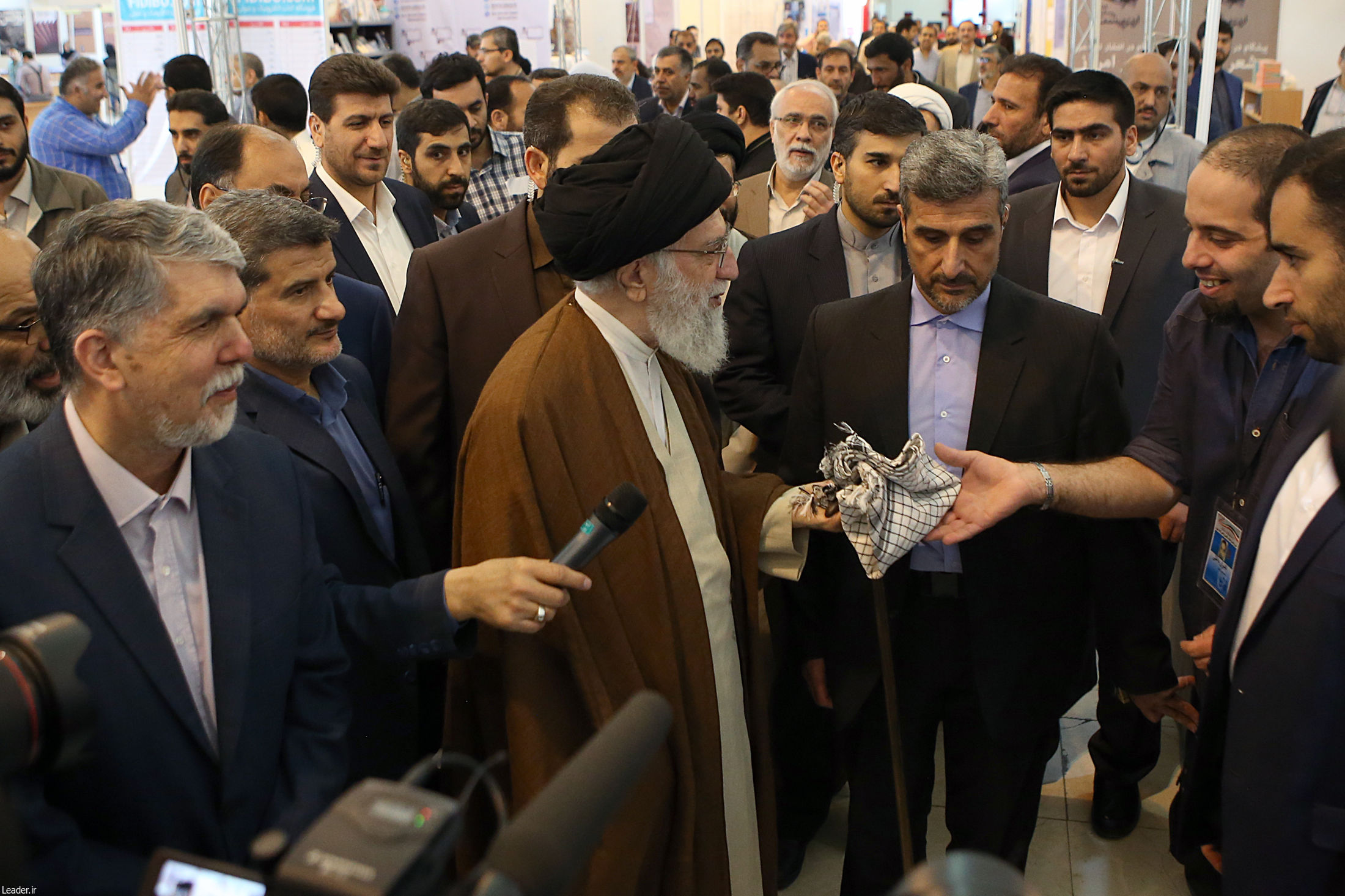 http://www.leader.ir/media/album/original/58818_674.jpg
