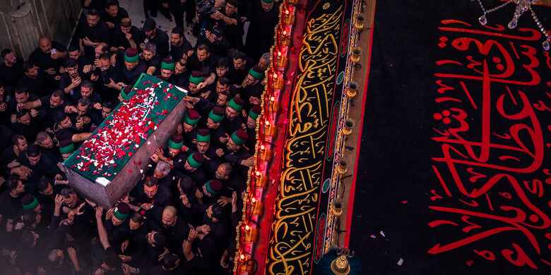 كربلاء المقدسة تستقبل الإمام الشهيد السيد علي الخامنئي (قدس الله نفسه الزكية)
