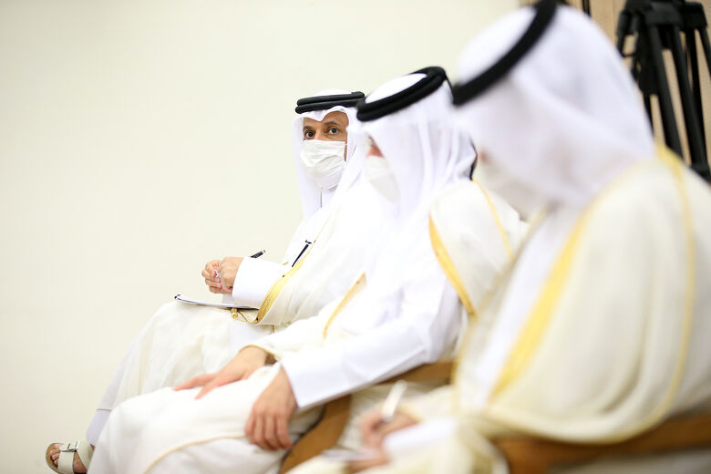 اعضای هیئت همراه امیر قطر