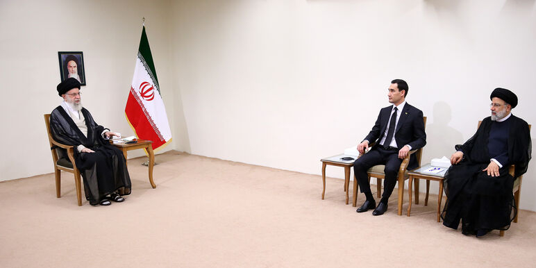 The Leader meets the President of Turkmenistan and his accompanying delegation