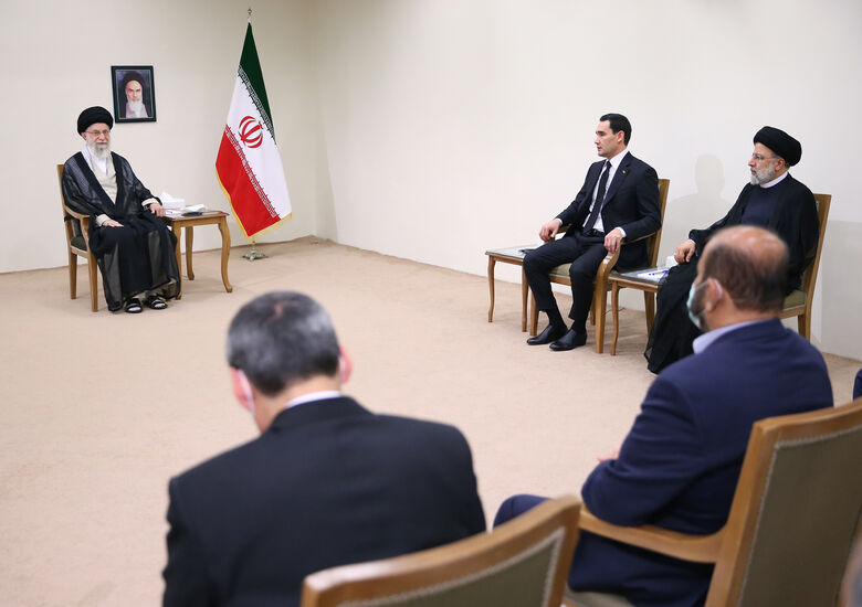 The Leader meets the President of Turkmenistan and his accompanying delegation