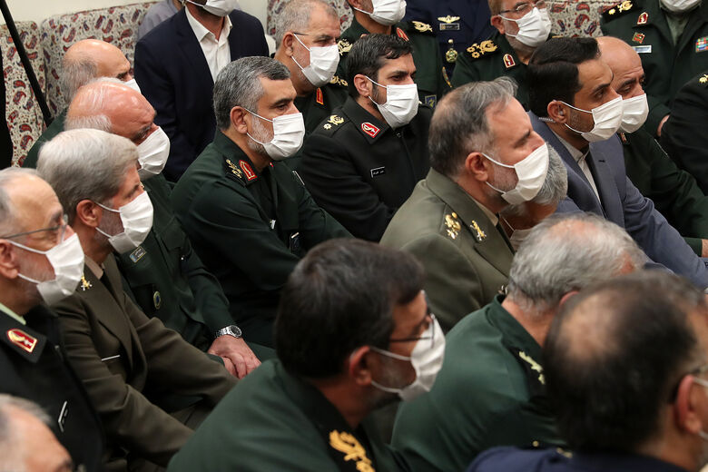 İslam İnkılabı Rehberi'nin İran Silahlı kuvvetleri komutanları ve üst düzey askeri yetkililerini kabul etmesi