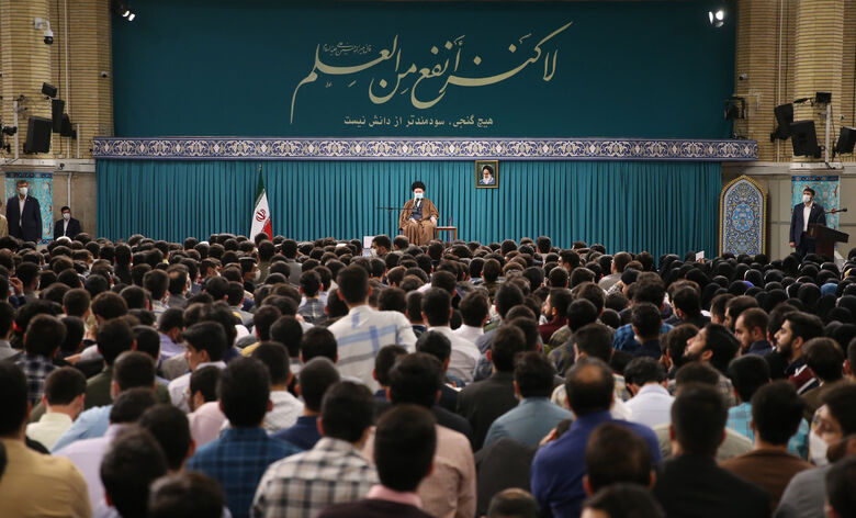 คณะนักศึกษามหาวิทยาลัยและชมรมนักศึกษากว่าพันคน เข้าพบท่านผู้นำสูงสุดการปฏิวัติอิสลาม