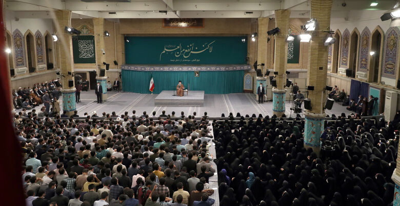 The Supreme Leader of the Islamic Revolution in a meeting with a group of students and representatives of student organizations