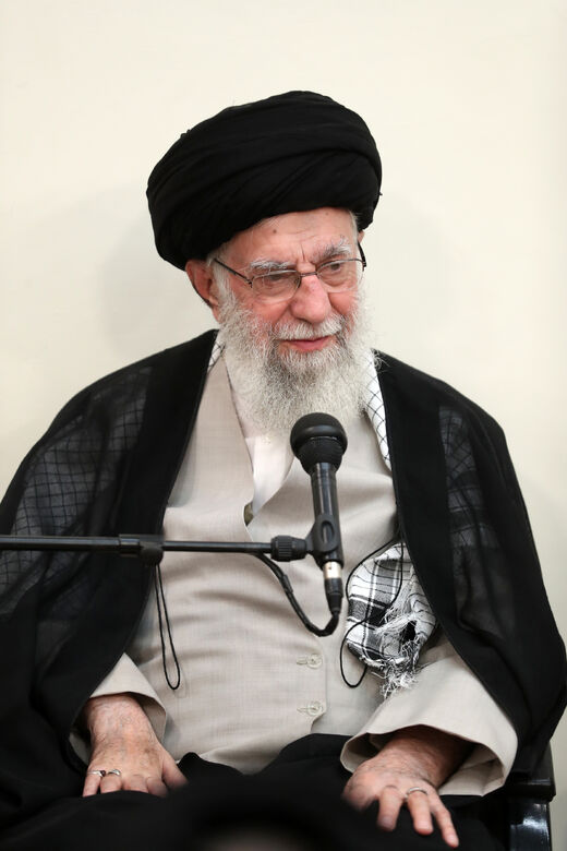 دیدار دست‌اندرکاران کنگره ملی شهدای استان کرمانشاه