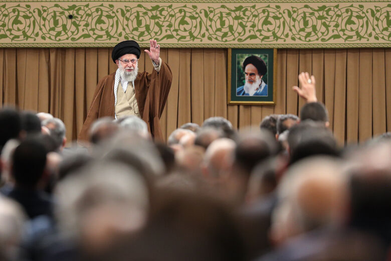 Leader Meets Hundreds of Entrepreneurs, Investors, and Economic Activists