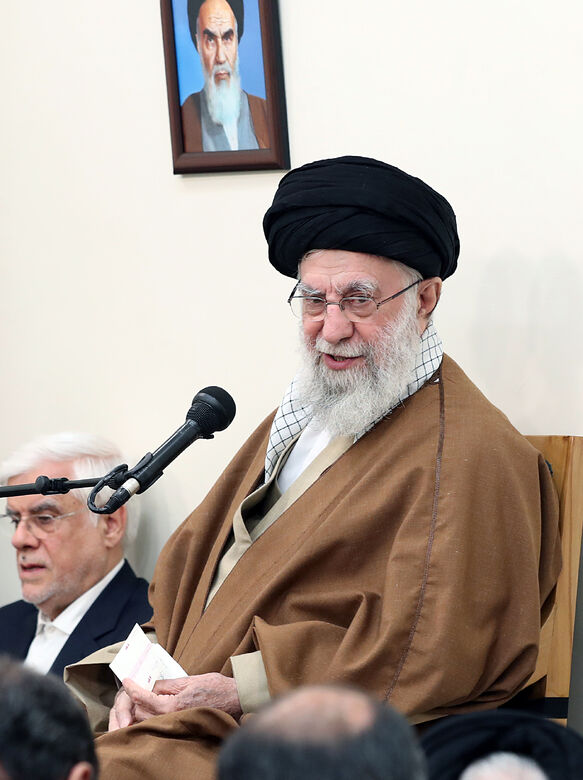 دیدار جمعی از مسئولان ارشد سه قوه به مناسبت سال جدید