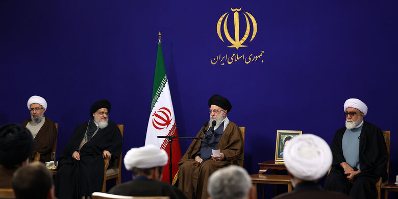 دیدار با اعضای کنگره بزرگداشت آیت‌الله میلانی