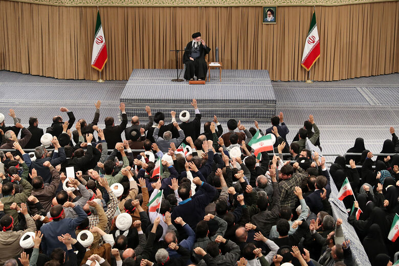 Встреча с многотысячными представителями общественности города Кум