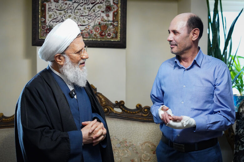 اعزام نمایندگان رهبر انقلاب اسلامی برای تجلیل از جانبازان در روز جانباز