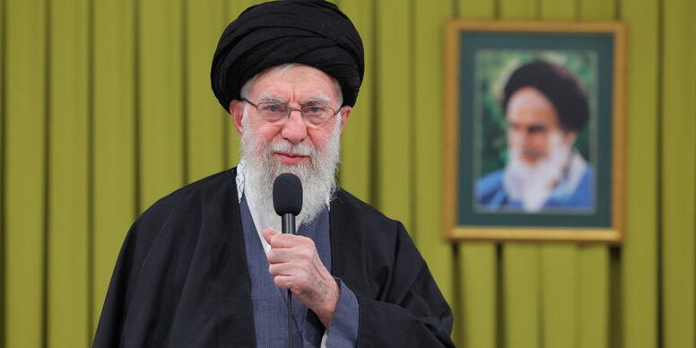 پیام به مناسبت حماسه آفرینی ملت ایران در راهپیمایی ۲۲ بهمن