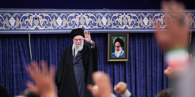 Встреча с многотысячными представителями общественности Тебриза и Восточного Азербайджана