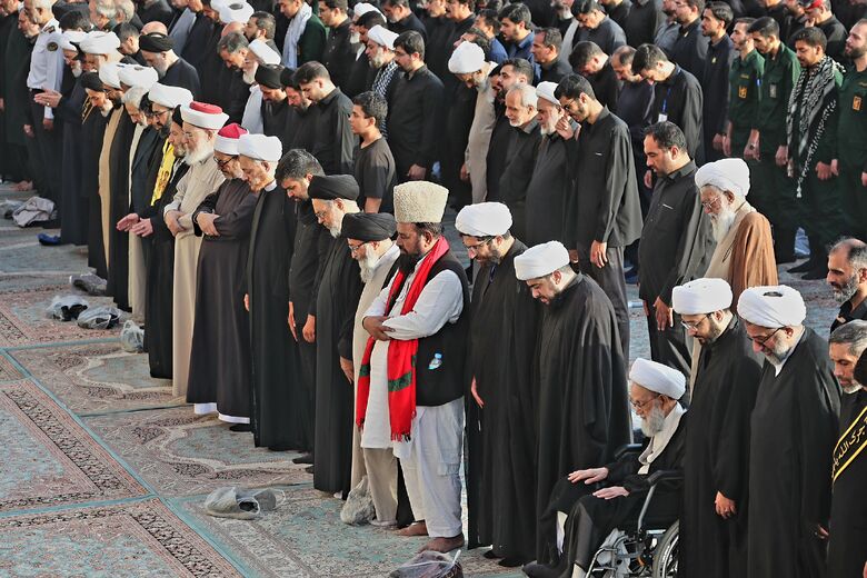 قم تُشيّع الإمام الشهيد وتُجدّد العهد