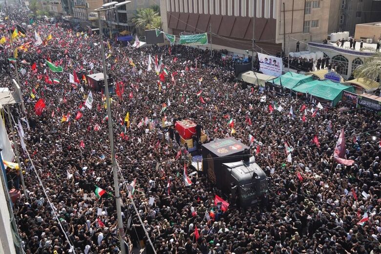 تشییع پیکر مطهر امام شهید در نجف اشرف