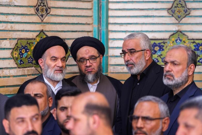 حضور فرزندان حضرت آیت‌الله سید علی سیستانی در مراسم تشییع