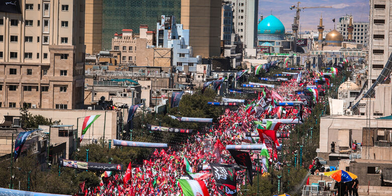 تشییع پیکر مطهر قائد شهید انقلاب اسلامی در مشهد مقدس