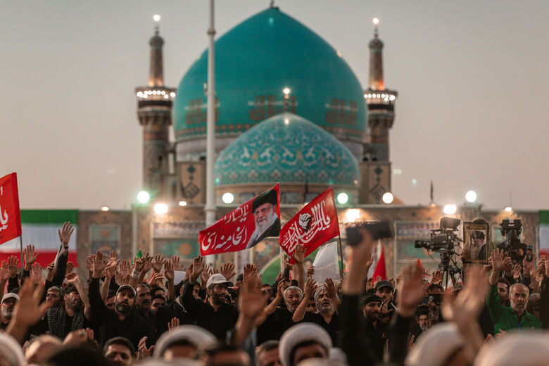 تشییع پیکر مطهر قائد شهید انقلاب اسلامی در مشهد مقدس