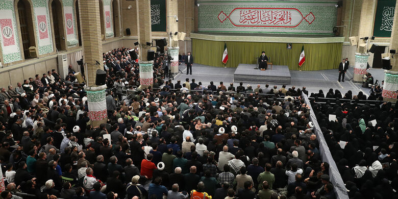 دیدار اقشار مردم به مناسبت چهل‌وهفتمین سالگرد پیروزی انقلاب اسلامی