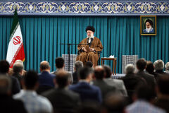 دیدار جمعی از مداحان و ذاکران اهل بیت علیهمالسلام با رهبر انقلاب اسلامی دیدار جمعی از مداحان و ذاکران اهل بیت علیهمالسلام با رهبر انقلاب اسلامی